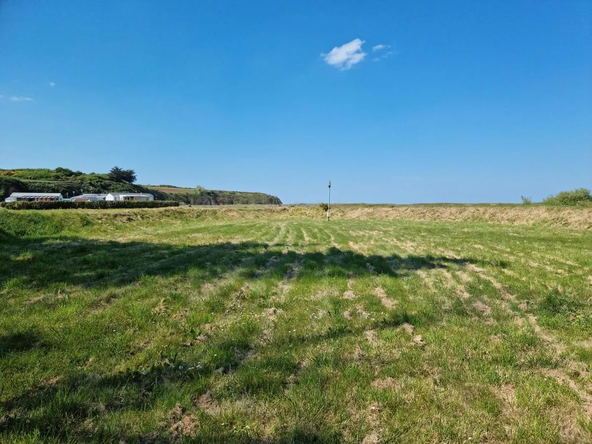 Campingplatz Camping Village Nature D'O Hillion Frankreich